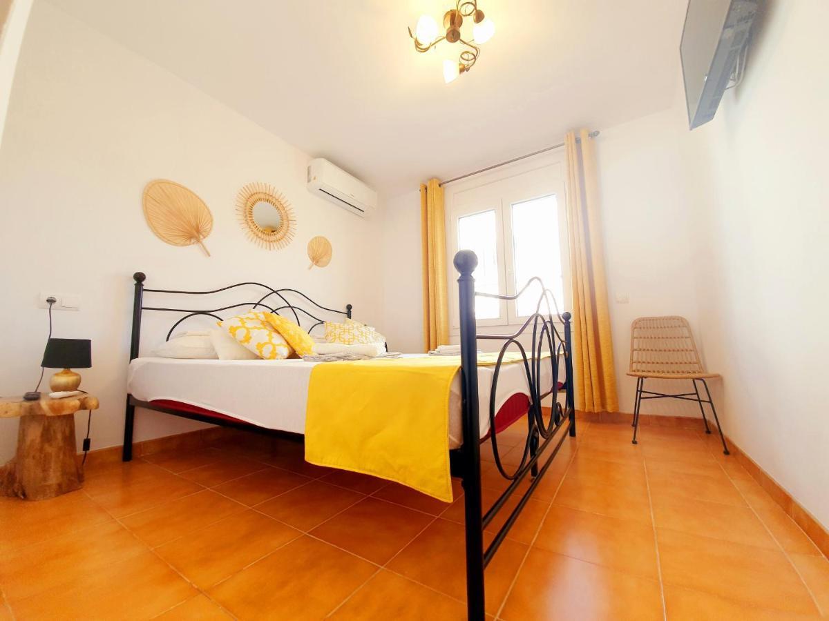 New Holiday House "Casa Mialina" With Private Pool, 300M To Beach Cambrils Bagian luar foto