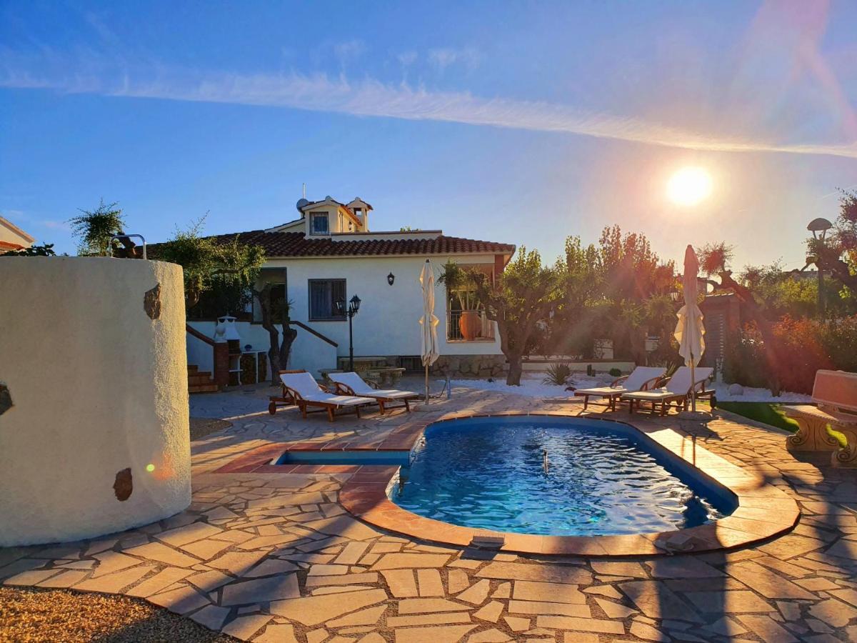 New Holiday House "Casa Mialina" With Private Pool, 300M To Beach Cambrils Bagian luar foto