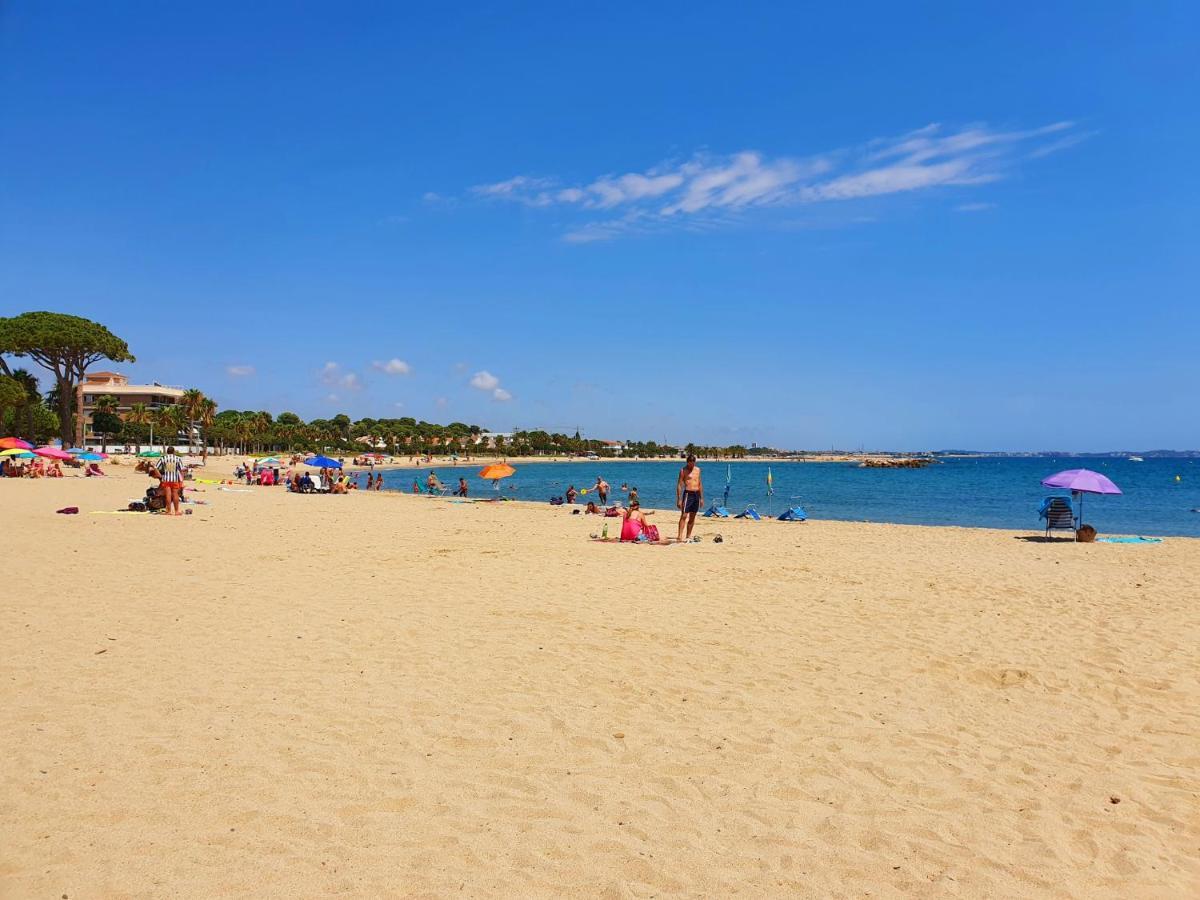 New Holiday House "Casa Mialina" With Private Pool, 300M To Beach Cambrils Bagian luar foto